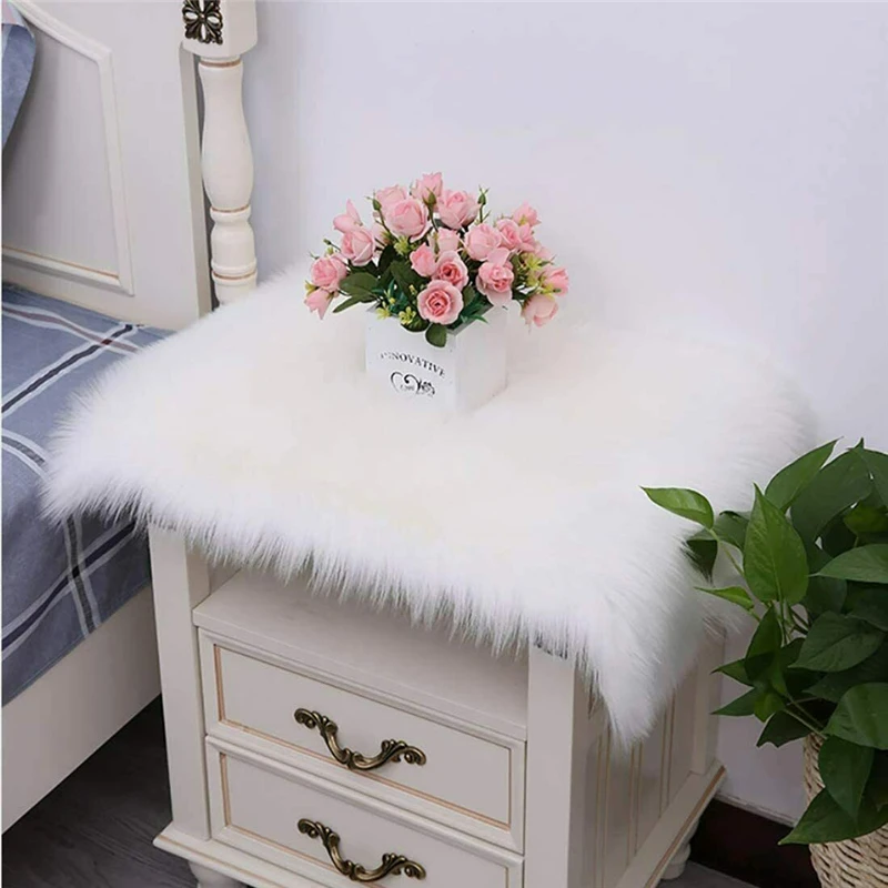 40*40cm Soft Faux Fur Wool Carpet Living Room Sofa Cushion Fluffy Bedside Rug Plush Cover Door Window Bay Mat Bedroom Decoration