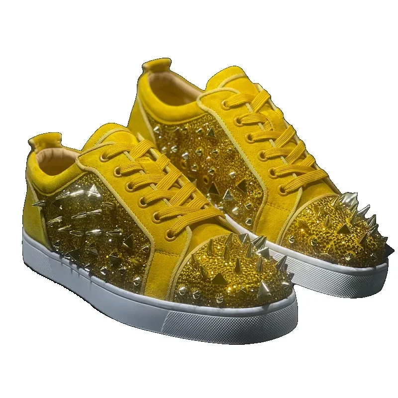 Luxury Brand Low Top Red Bottom Shoes For Men Trainers Spiked Yellow Suede Genuine Leather Messy Rivets Crystal Flats Sneaker