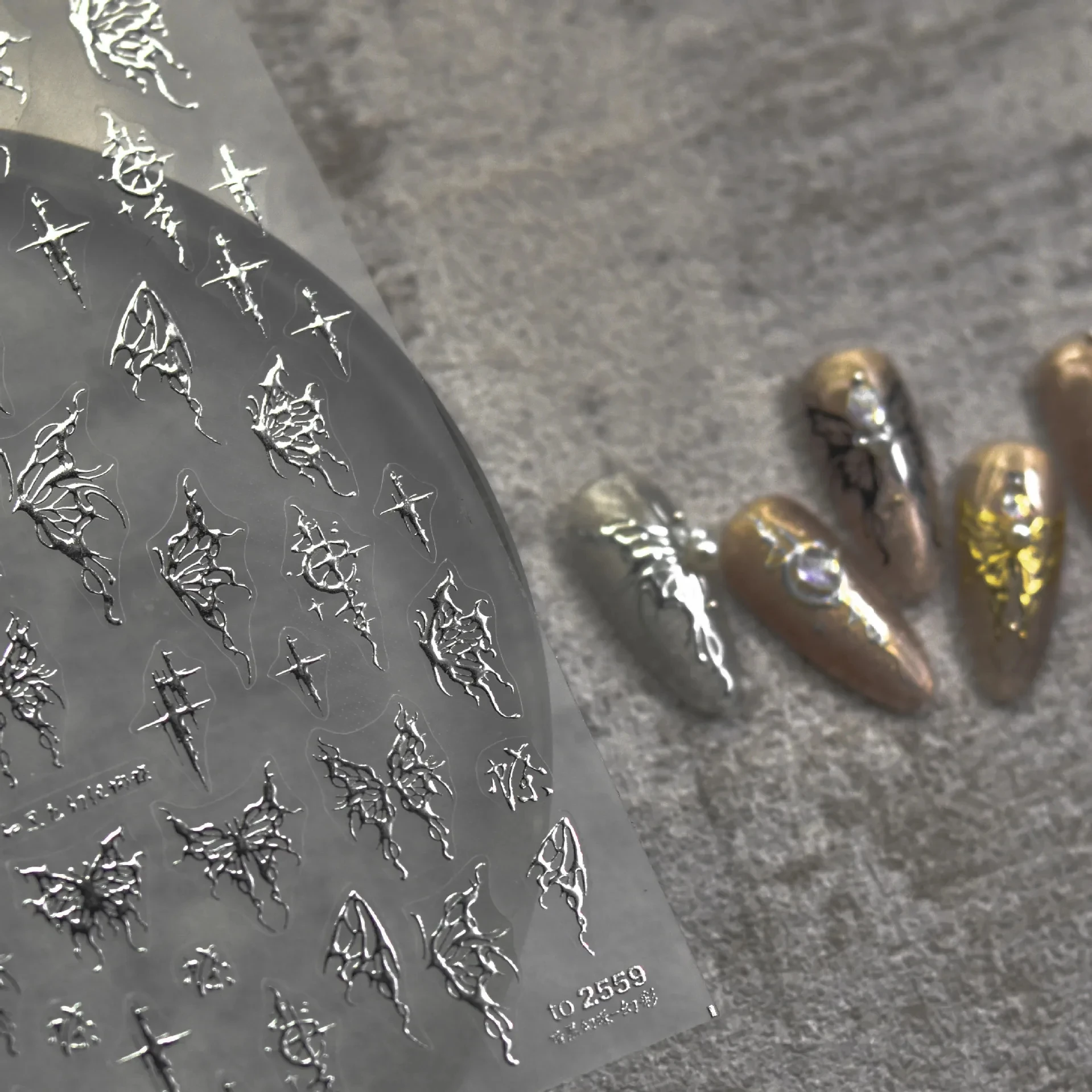 

Золотая, серебряная бабочка, новые бронзовые высококачественные клейкие позолоченные наклейки для ногтей, украшения для дизайна ногтей, дизайн наклеек для ногтей T-2559