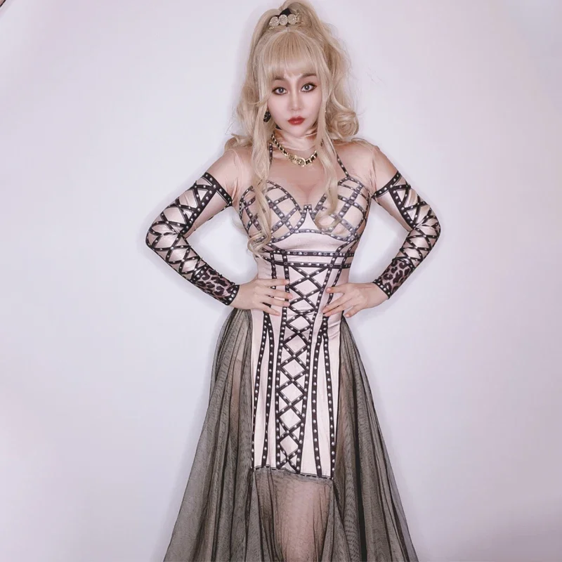 مثير شبكة سوداء قطار فساتين السهرة الفضة حجر الراين فستان المرأة عيد ميلاد احتفال أزياء رقص عرض مسرحي وتتسابق XS5289