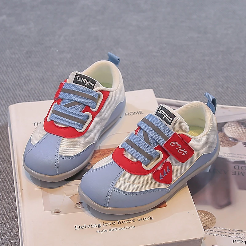 

Детские кроссовки с дышащей мягкой подошвой, спортивная обувь для детей, круглый носок, новинка 2026 года, теннисные туфли для девочек, нескользящие, удобные