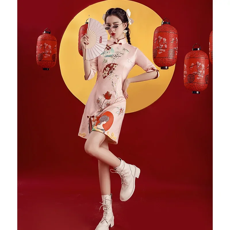 Guochao cheongsam 2024 new summer young girl improved pink Chinese style small man fried Street short style