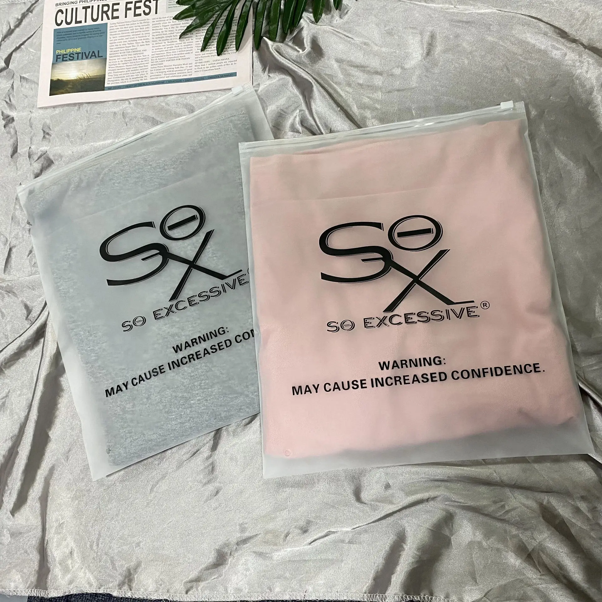 30/50/100pcs Matte Plastic Packaging Bags Waterproof Bags Zipper Garment Storage Bags Shirt Bags Sweatshirt Bags Custom Logo