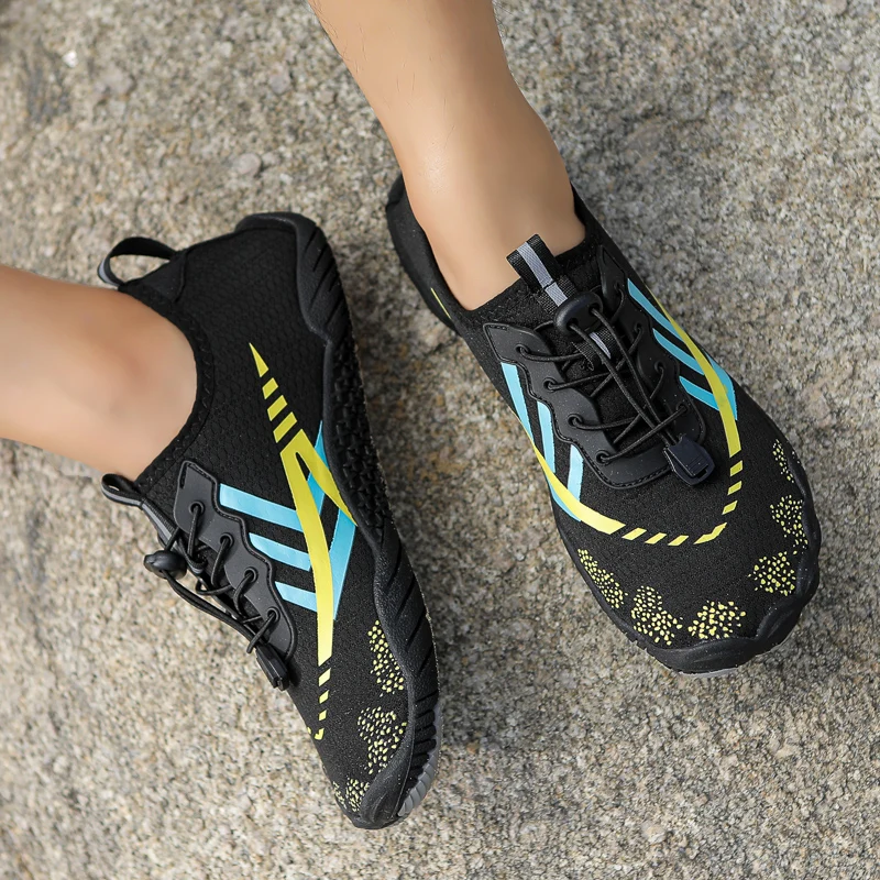 Women Barefoot Shoes Sports Sneakers Beach Aqua Shoes Lightweight Quick Dry Water Shoes For Men Hiking Surfing Boating Fishing