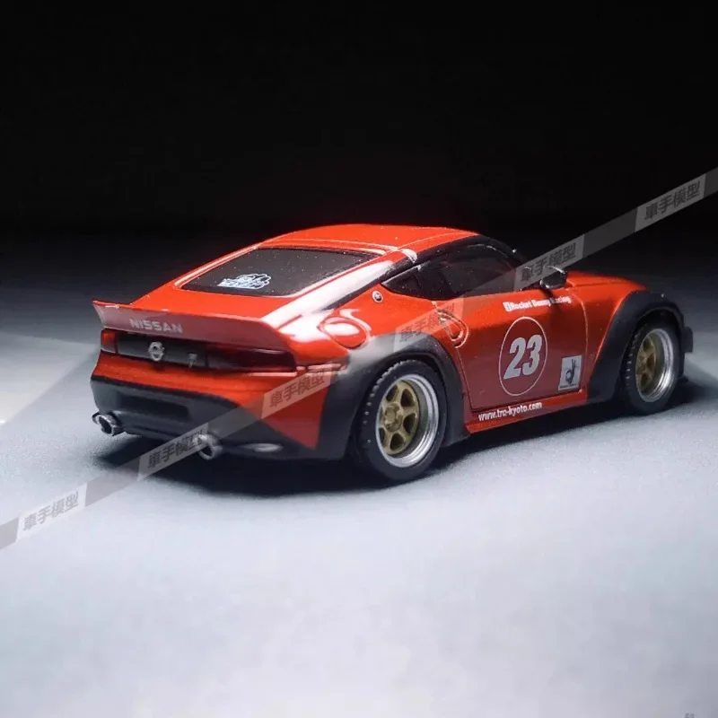 MINI GT 1:64 # 7622 Nissan Z Pandem model statyczny ze stopu czerwonego, kolekcja zabawek dekoracyjnych dla dzieci, na prezenty świąteczne dla dzieci