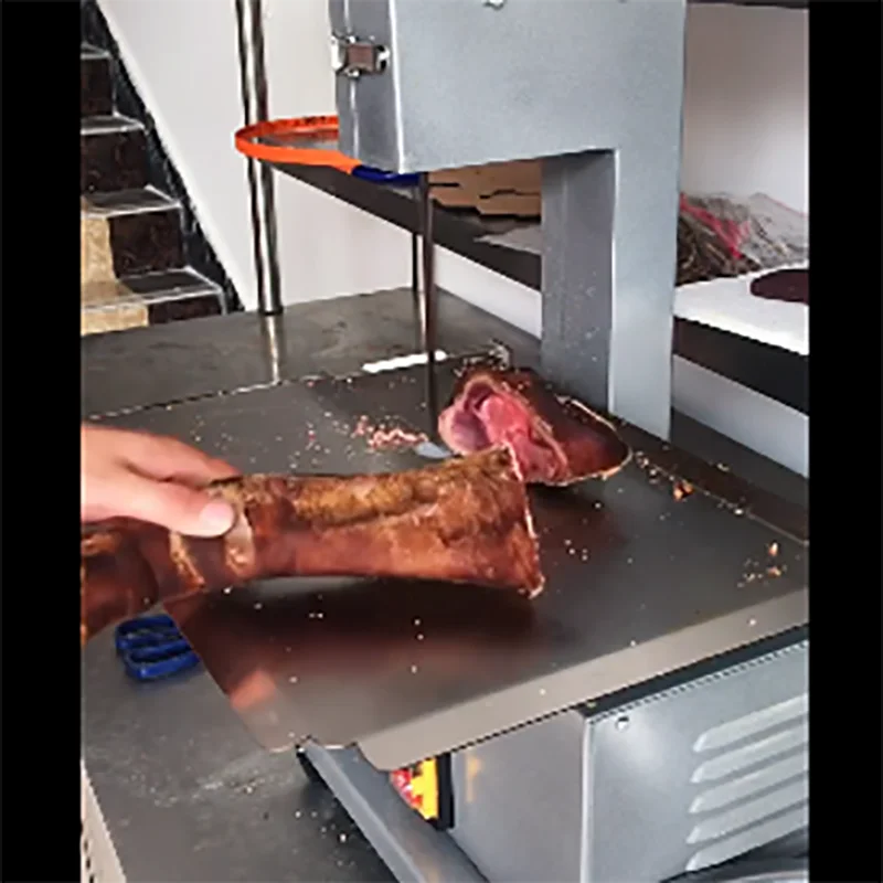 

Промышленная ленточная пила для резки замороженного мяса и костей/оборудование для нарезки рыбы, свиных ножек, ребер, говядины