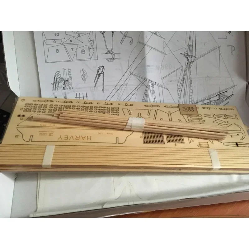 Holz zusammengebaute alte Segelboot Modellbausätze Segelboot DIY Hobby Segeln Spielzeug für Kinder Desktop Diorama Dekoration
