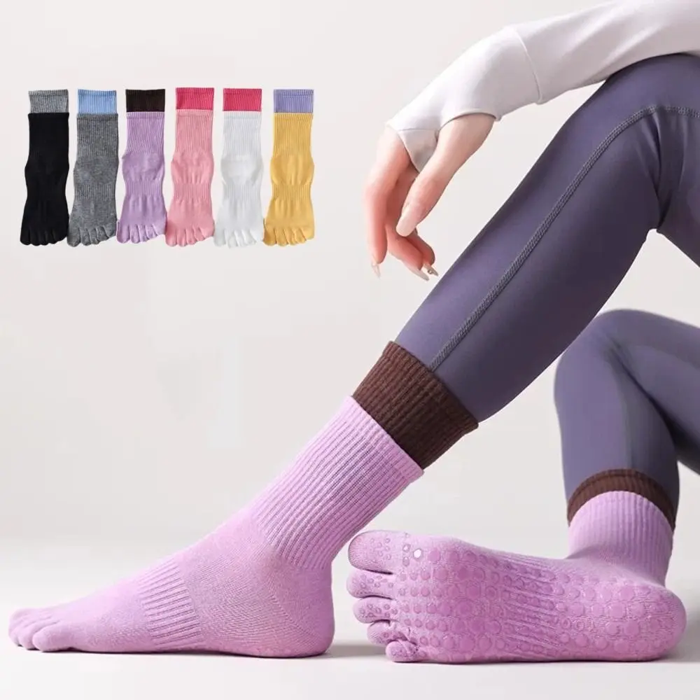 

Professional Breathable Five-finger Yoga Socks Cotton Silicone Non-slip Gym Sports Socks Five Toes Sweat Absorbing Pilates Socks