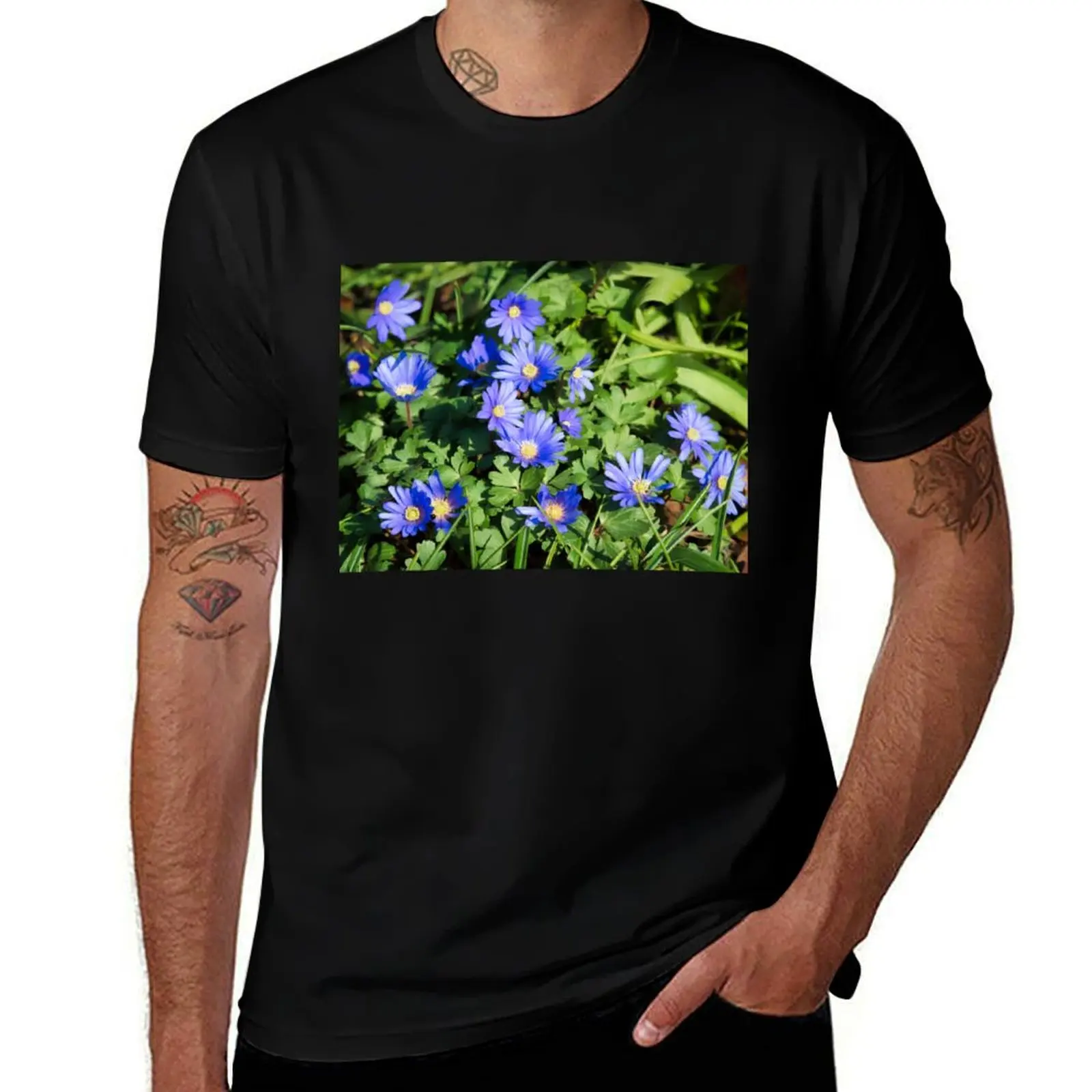 Anemone-Camiseta estampada vintage de anime para hombre, camisa de gran tamaño con estampado de flor de viento