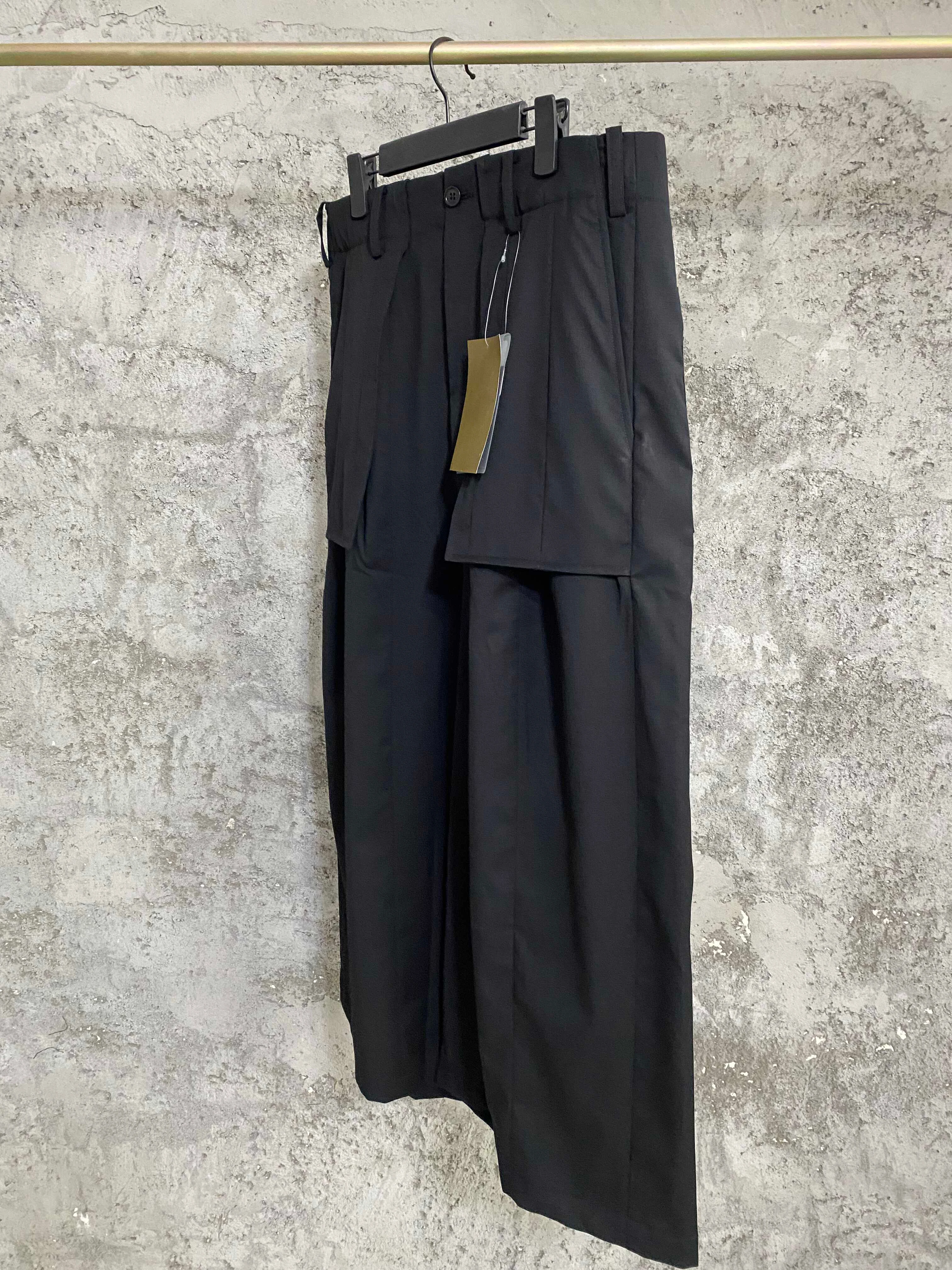 

TOP-YAMAMOTO asymmetrical casual pants with an extra piece of cotton, loose design, straight-leg casual pants for men