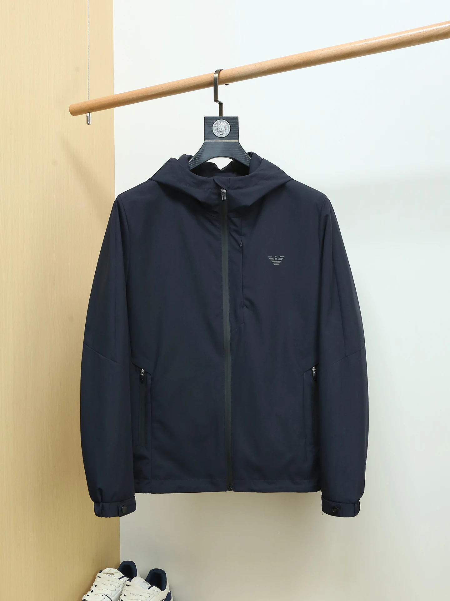 

Мужская приталенная куртка с капюшоном на молнии, ветрозащитная, водонепроницаемая, повседневная, с длинными рукавами, из полиэстера, весна-осень, новинка