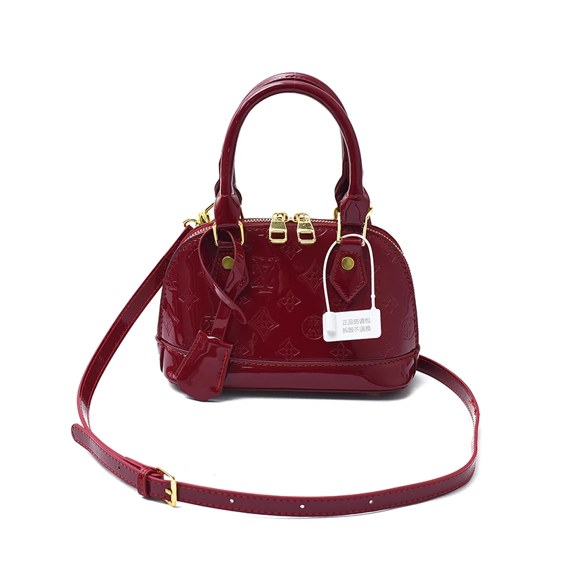 Fashionable Leather Diaper Bag Casual Unique Crossbody Handbag For Women Commuter Party Shopping Elegant Classic Designer