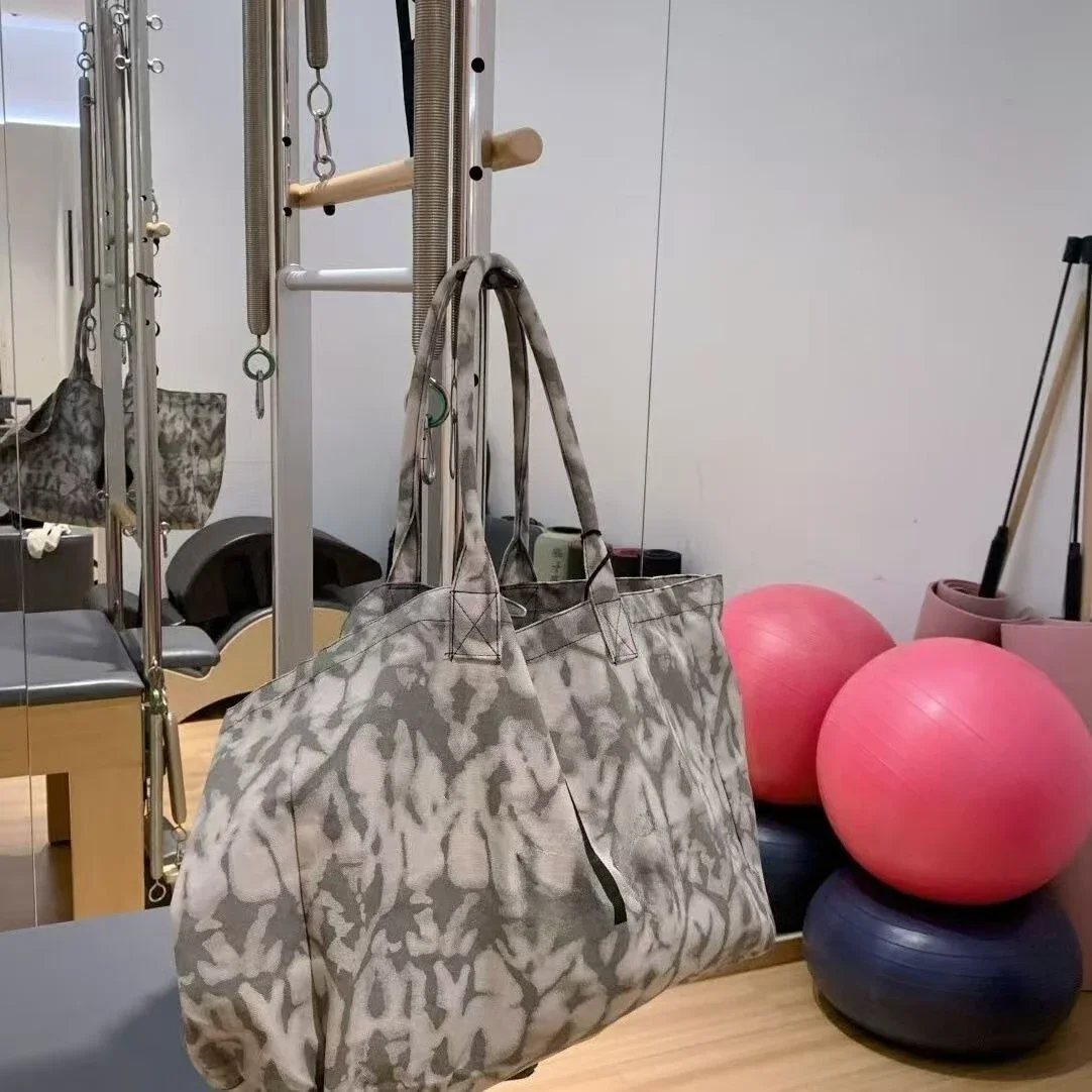 

LO Yoga Handbag Large Capacity Shopping Bag Neutral Shoulder Bag Minimalist Large Capacity Sports Gym Bag Neutral Shoulder Bags