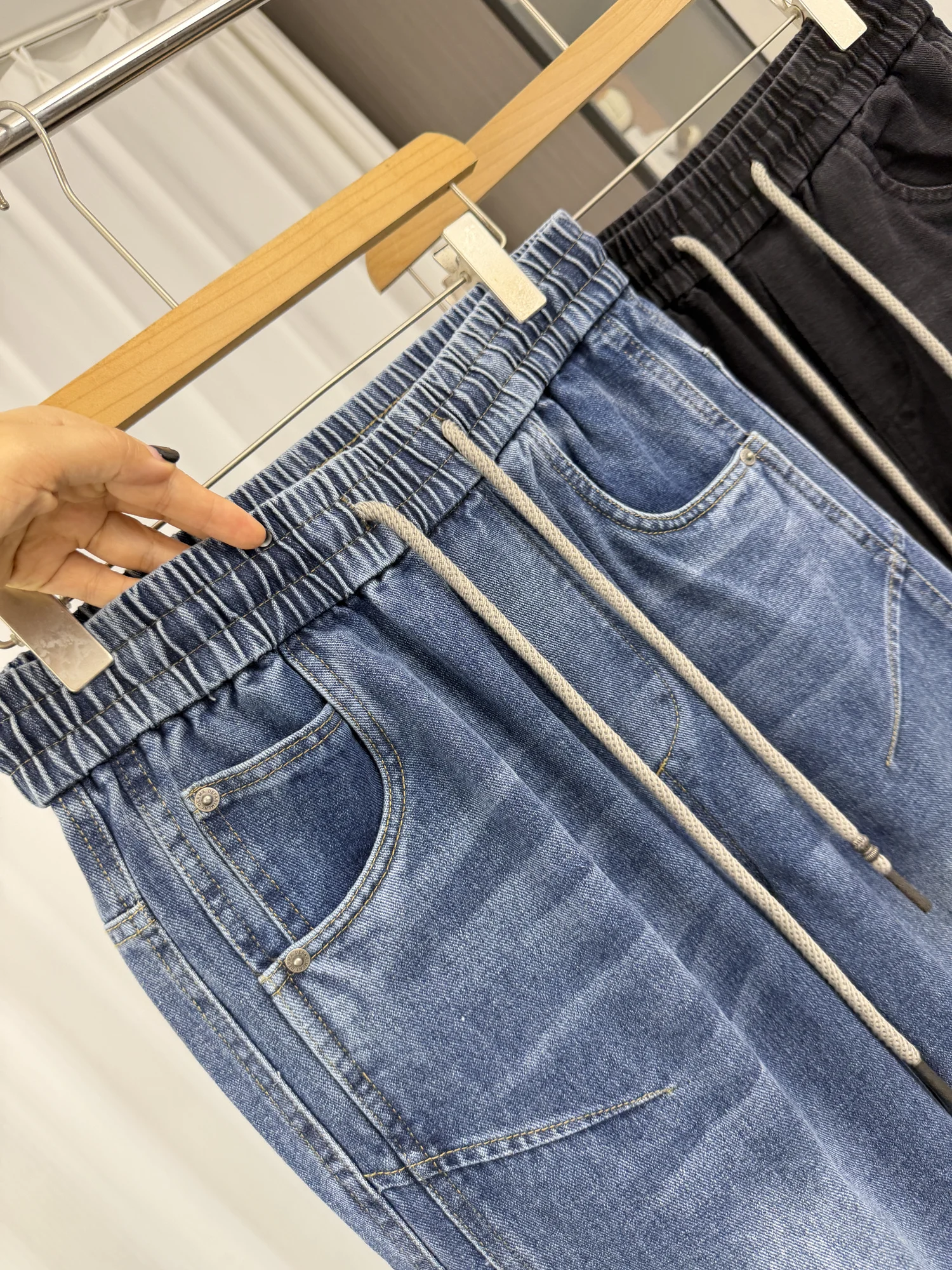 Recommended Men's Fashionable Urban Style Straight Leg Jeans Elastic Waist Breathable Comfortable Autumn Casual Denim Pants