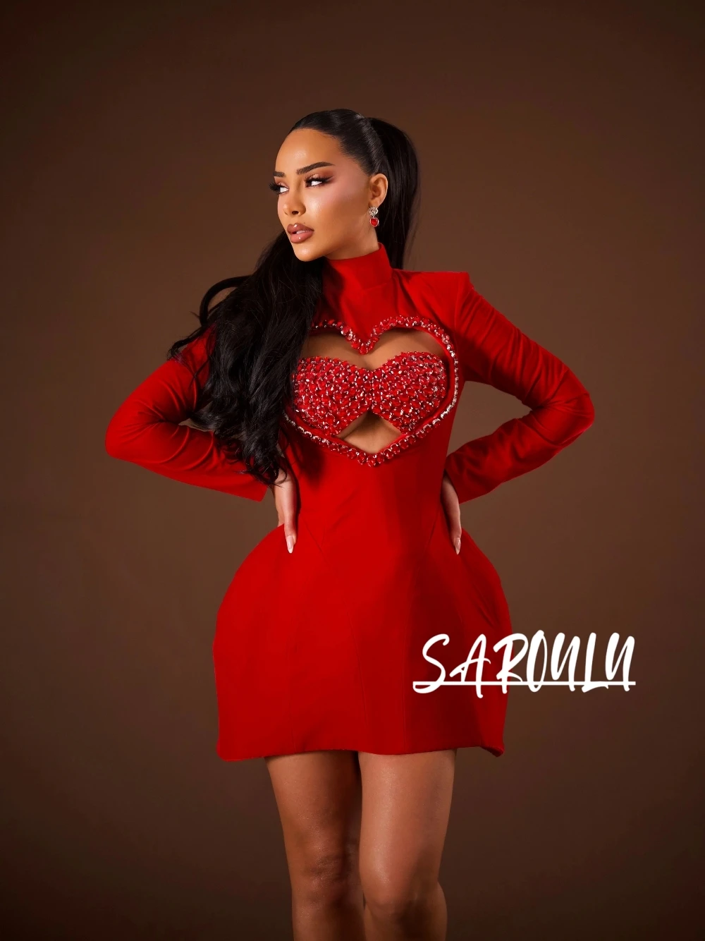 

Glamorous Red Mini Prom Dress With Heart Shaped Cutout Chic Birthday & Date Night Out Wear Customized Sexy Evening Gown