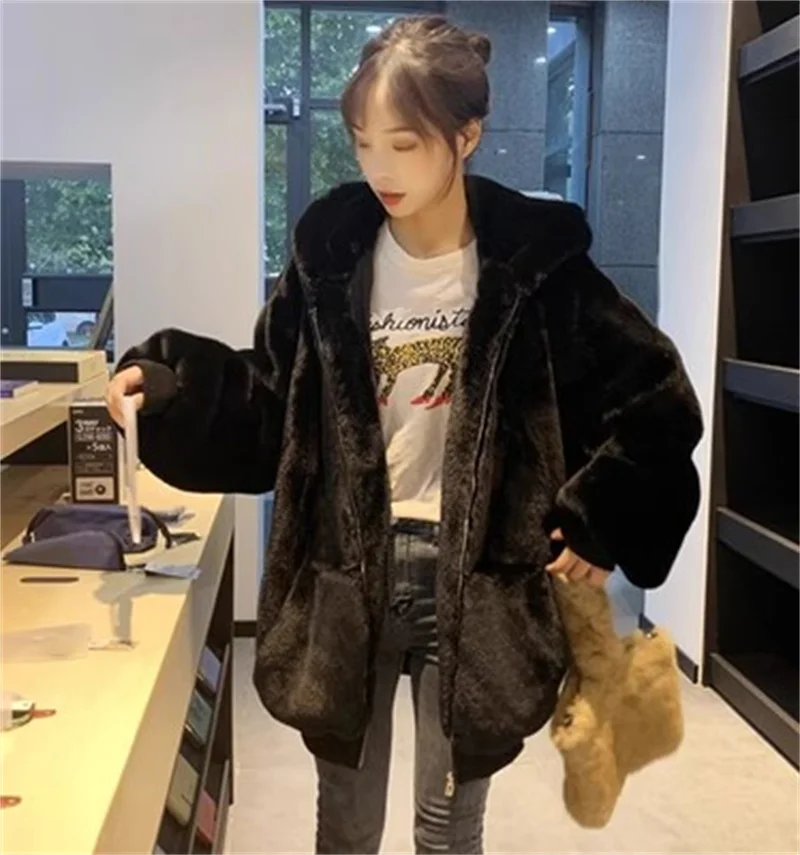 New Lmitation Rabbit Fur Fur Coat Women Winter 2025 Korean Version Loose and Thick Hooded Plush Top Student Sweatershirt Female