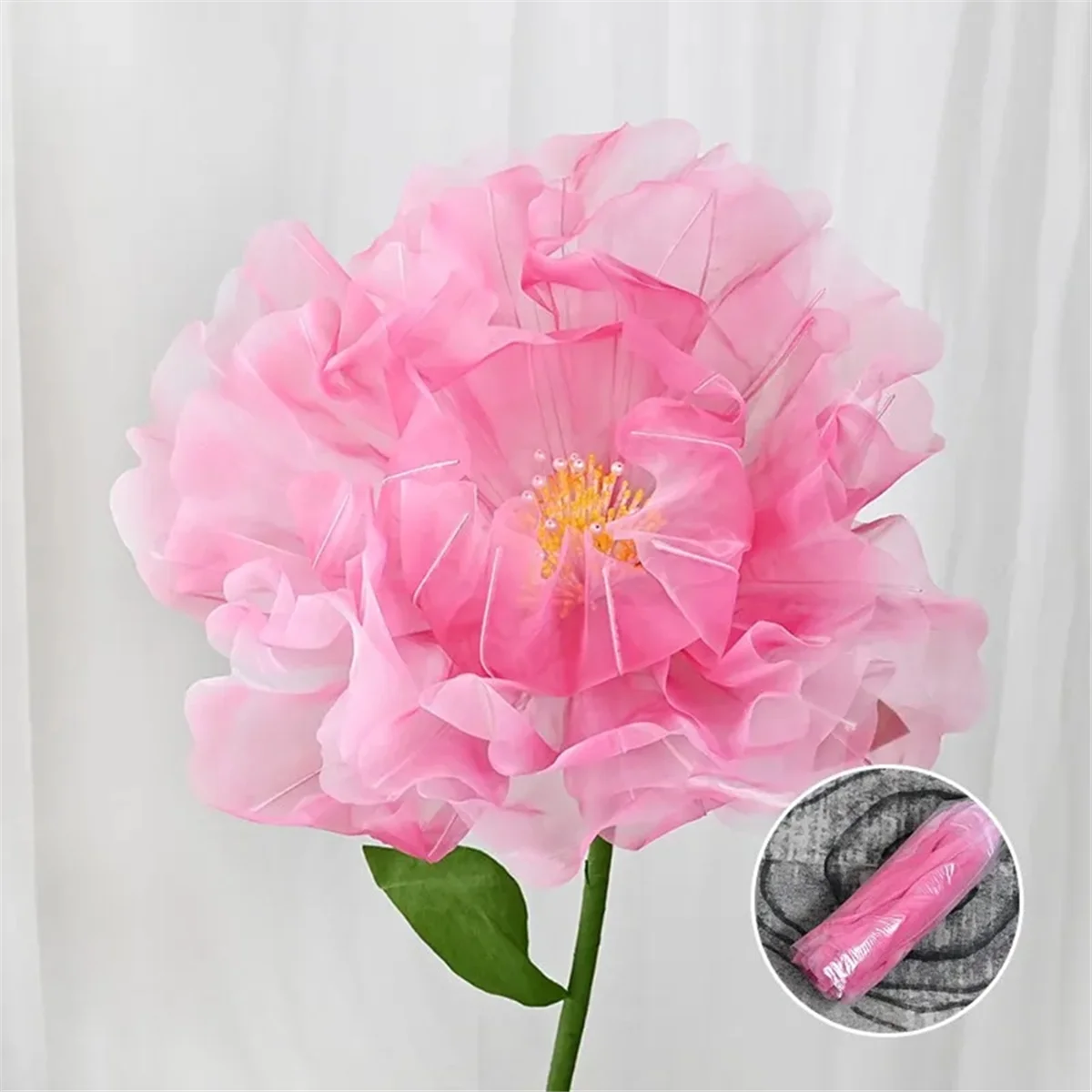 Simulation Realistic Silk Flower Furnishing Decoration Layers of Petals Show Fake Flowers D