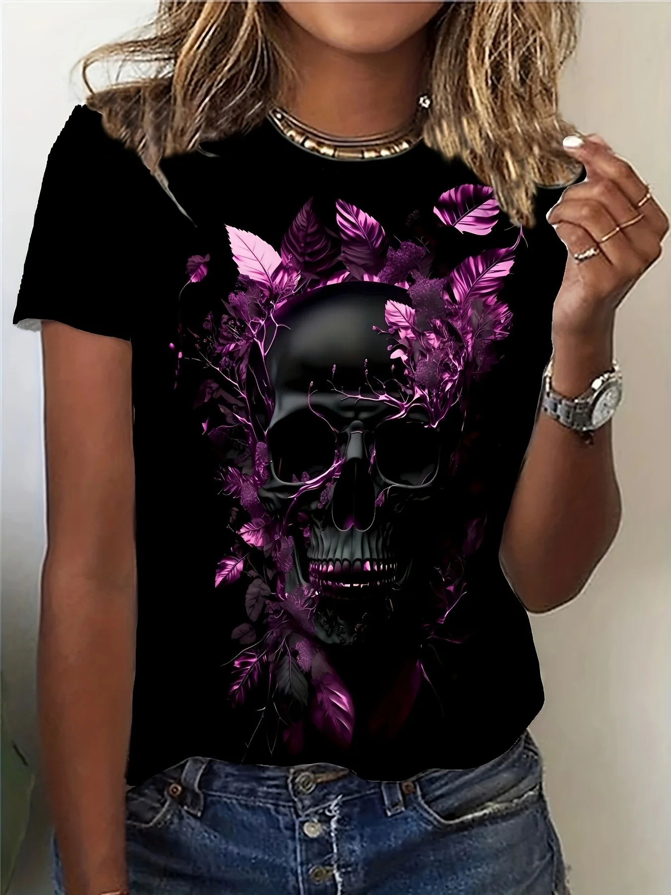 

Spring and Summer Women's Round Neck Skull 3D Printing Casual Fashion Trend Short-sleeved T-shirt Suitable for Daily Wear