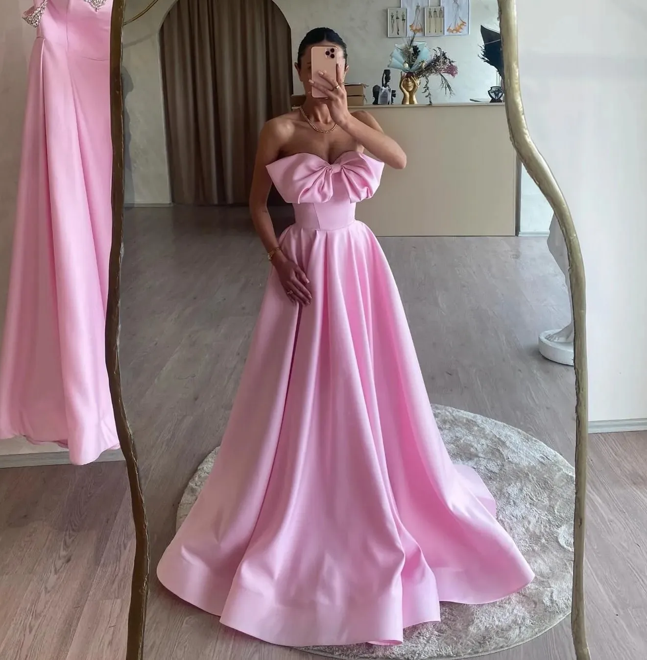 

2025 Gorgeous Pink Evening Dresses Strapless Bow Long A-line Satin Formal Prom Party Gowns Robe De Soriee