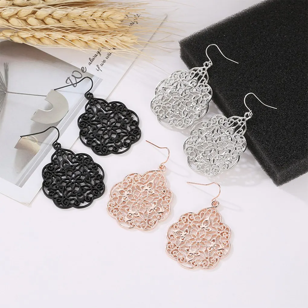 1 Pair Girl Hollow Flower Pendant Earrings Bohemian Vintage Alloy Drop Earring Women Fashion Jewelry