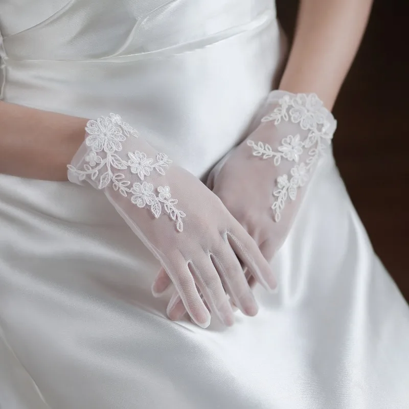 Short Lace Wedding Bride Gloves Wholesale