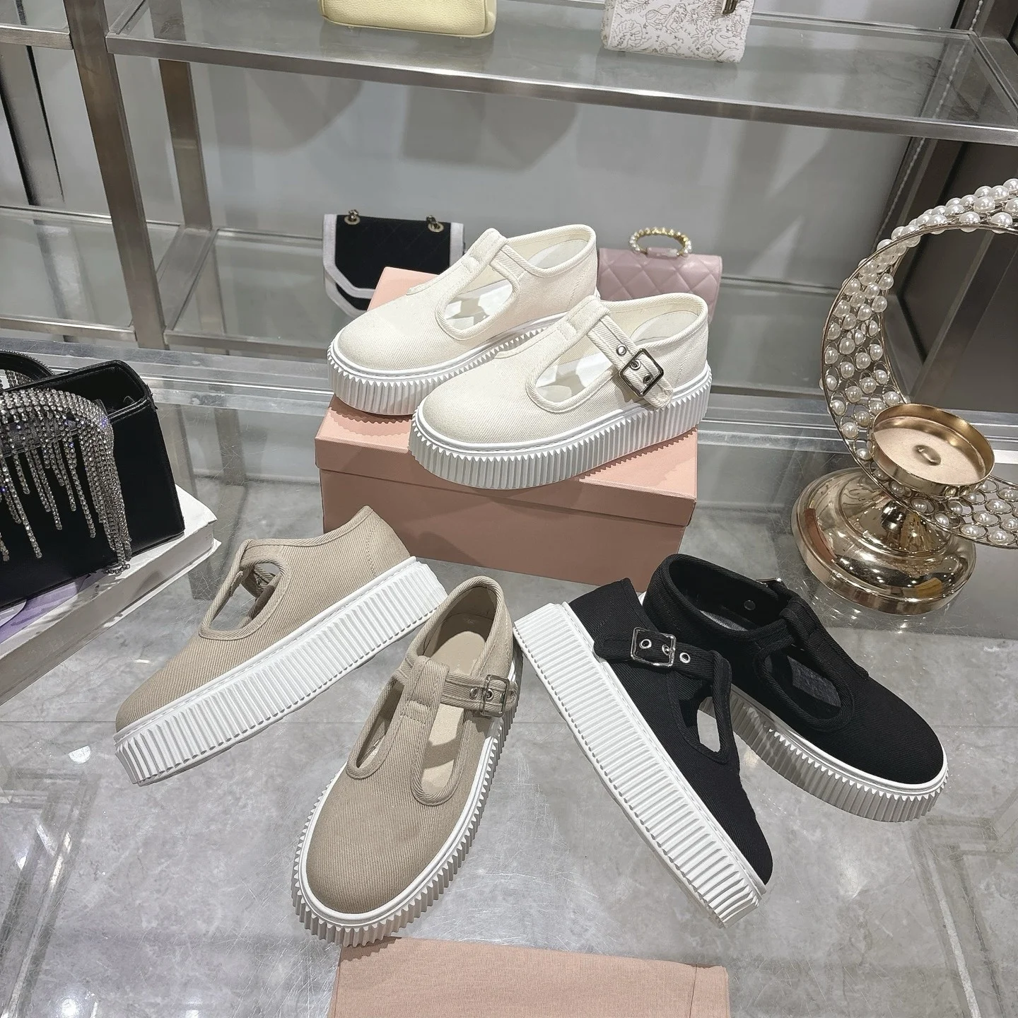 

2025 New Fashionable Versatile Thick-Soled One-Strap Canvas Casual White Shoes