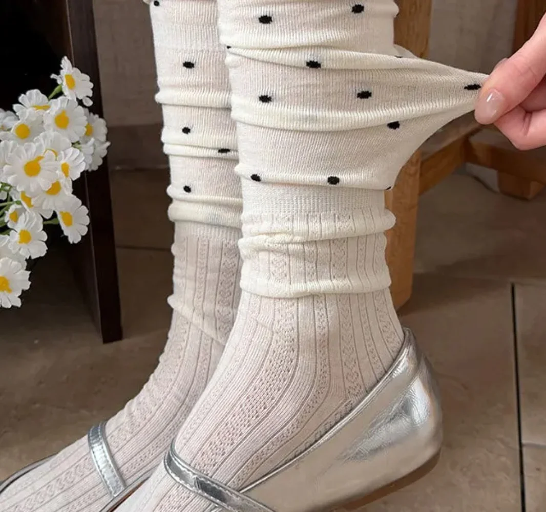 Woman Summer Boneless Lightweight Slimming Mid-Calf Cotton Stockings with Round Dots, Ballet Flare Rolled-Up Long Stockings 2pcs
