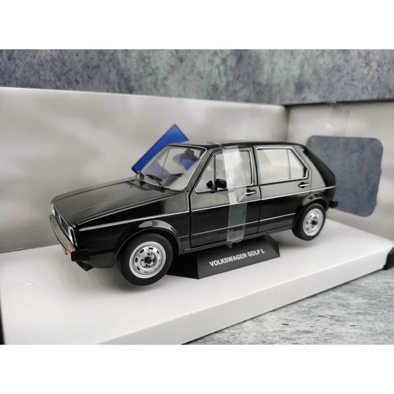 Solidos 1:18 Scale Golf Alloy Car Model Collection Ornaments