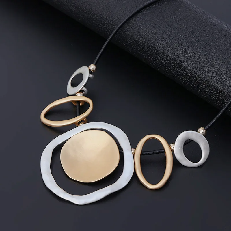 Alloy popular jewelry European and American exaggerated necklace high-end jewelry foreign trade short necklace