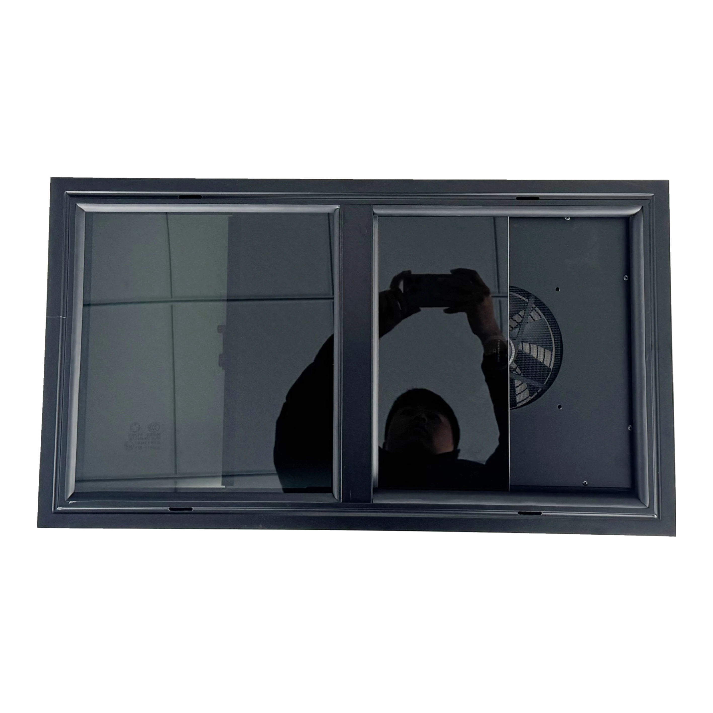 

Окно-слайдер горизонтальное из закаленного стекла с сертификацией E-mark/DOT для автодомов, караванов и прицепов, с вентилятором