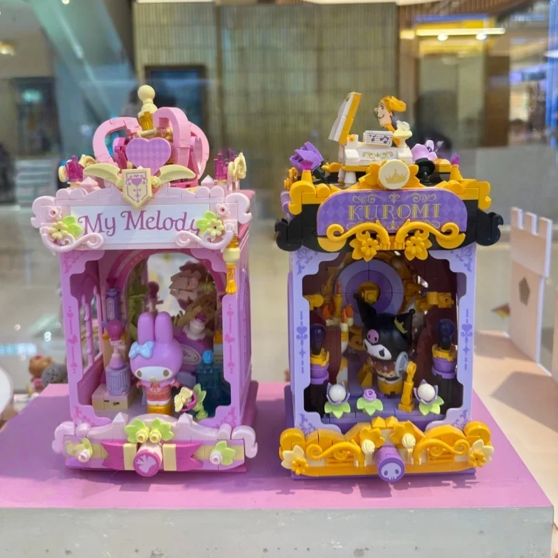 

Серия Sanrio Night Phantom, собранная модель строительного блока, настольные подвижные украшения, милая игрушка Kuromi, подарок на день рождения.