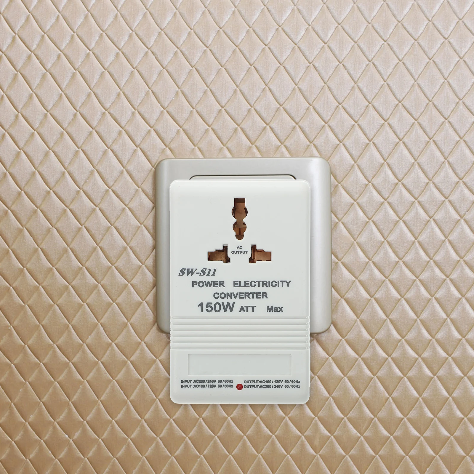 

150W Transformer Adapter Voltage Converter 220V 110V International Adapter Small 110 To 220 Voltage Converter