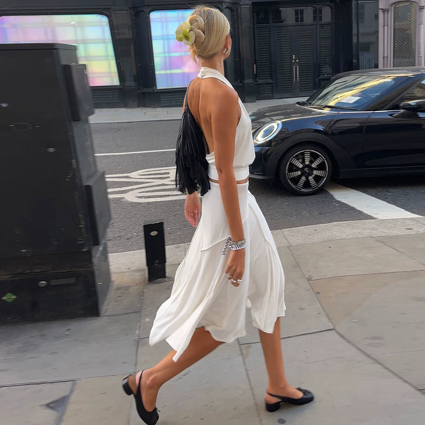 

Короткие юбки в стиле гранж для женщин с декоративными перьями, эффектные, для вечеринок, ночных клубов, смелые, гламурные, для вечерних мероприятий, для гостей на свадьбу