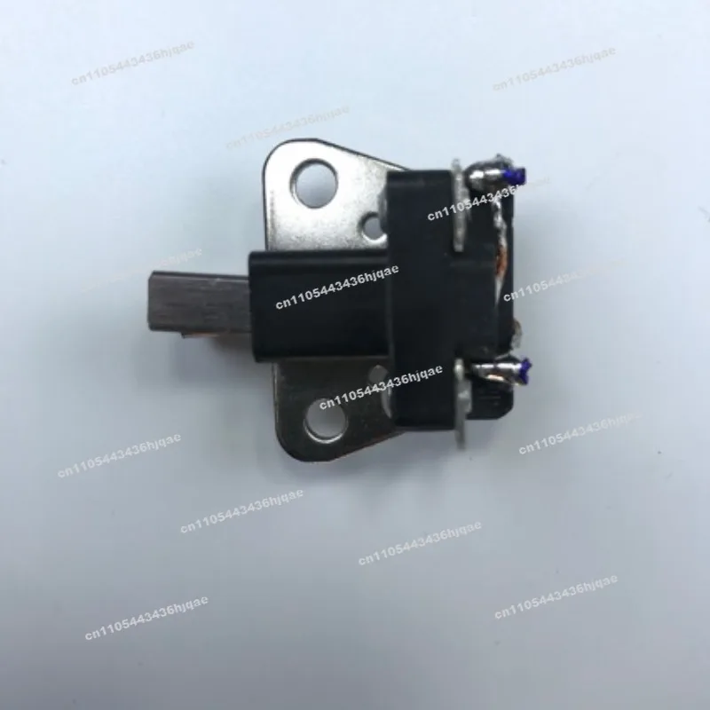 Generator 3944677C01-P Brush Holder Assembly, Suitable for 8S3110VC/8SC3238 Generator