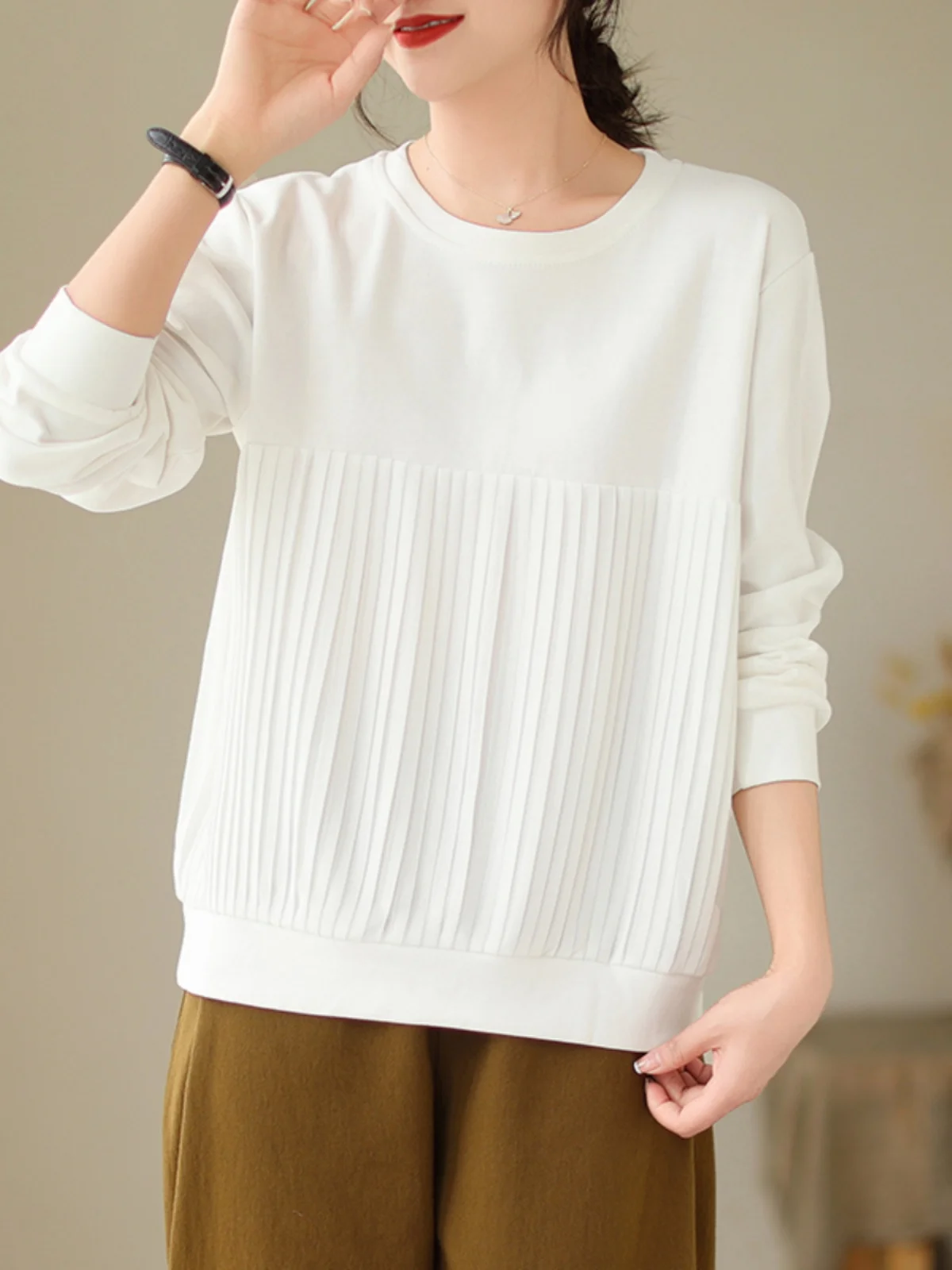 Casual Long Sve round Ne Women's T-irt Loose SlimmingAccordion Pleaase TopBrand End of Line Stoists Faionable