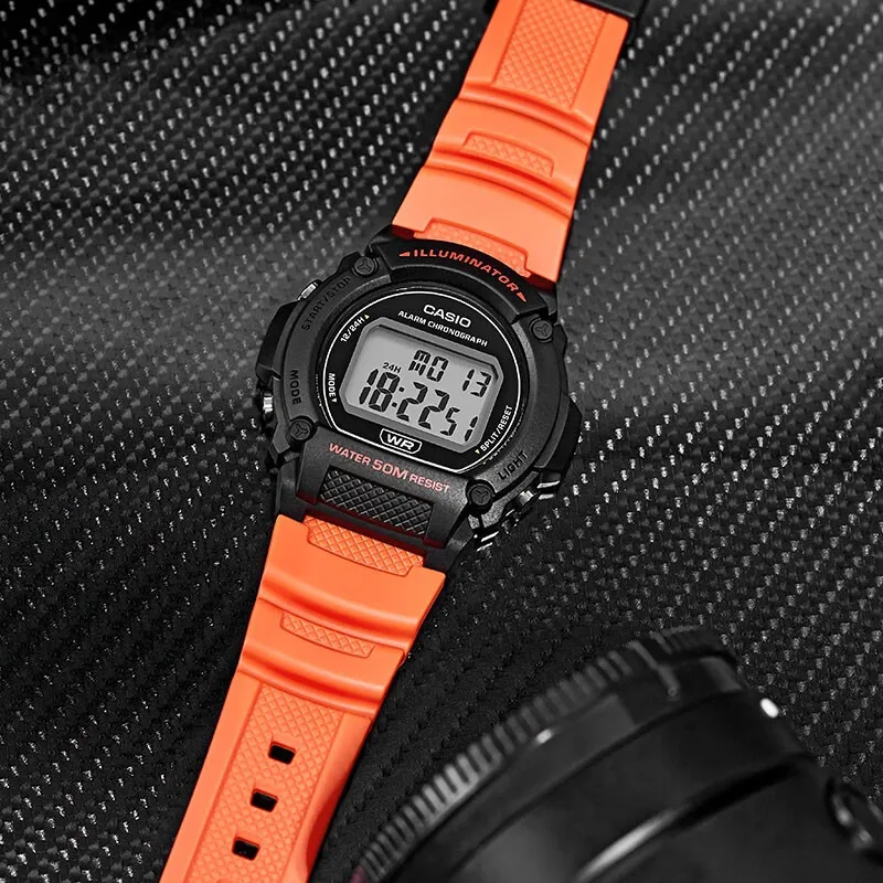 ساعة كاسيو للرجال بشاشة عرض رقمية بحزام راتينج كوارتز ساعة رياضية عصرية مقاومة للماء حتى 50 متر للرجال