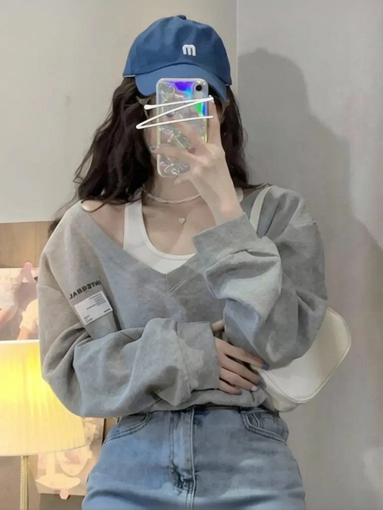Two Piece Designer Oversize Sweatshirt Off Shoulder Tops Women Cozy Long Sleeve Oversized Sweatshirt Cropped Hoodie