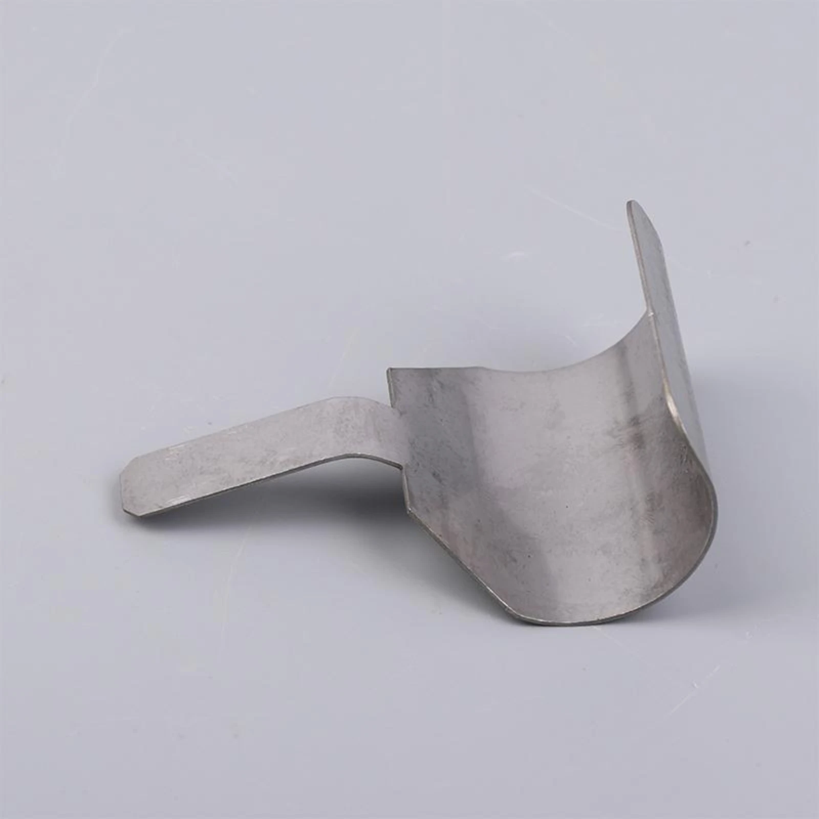 

Torch Torch Guard Adjustable Torch Safeguard Guard Stainless Steel Flame Guard Curved Industrial Equipment Long-Lasting