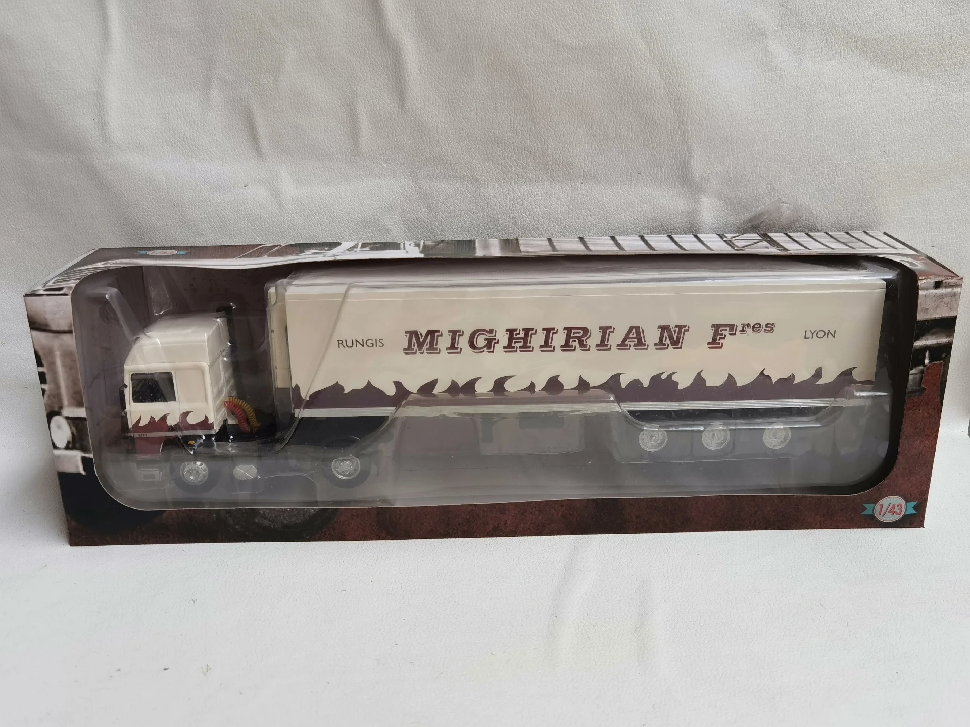 다이캐스트 IXO 1/43 스케일 RENAULT Turboleader Renault 트랙터 플라스틱 캐리지 합금 자동차 모델 Collectible Toy Gift Souvenir