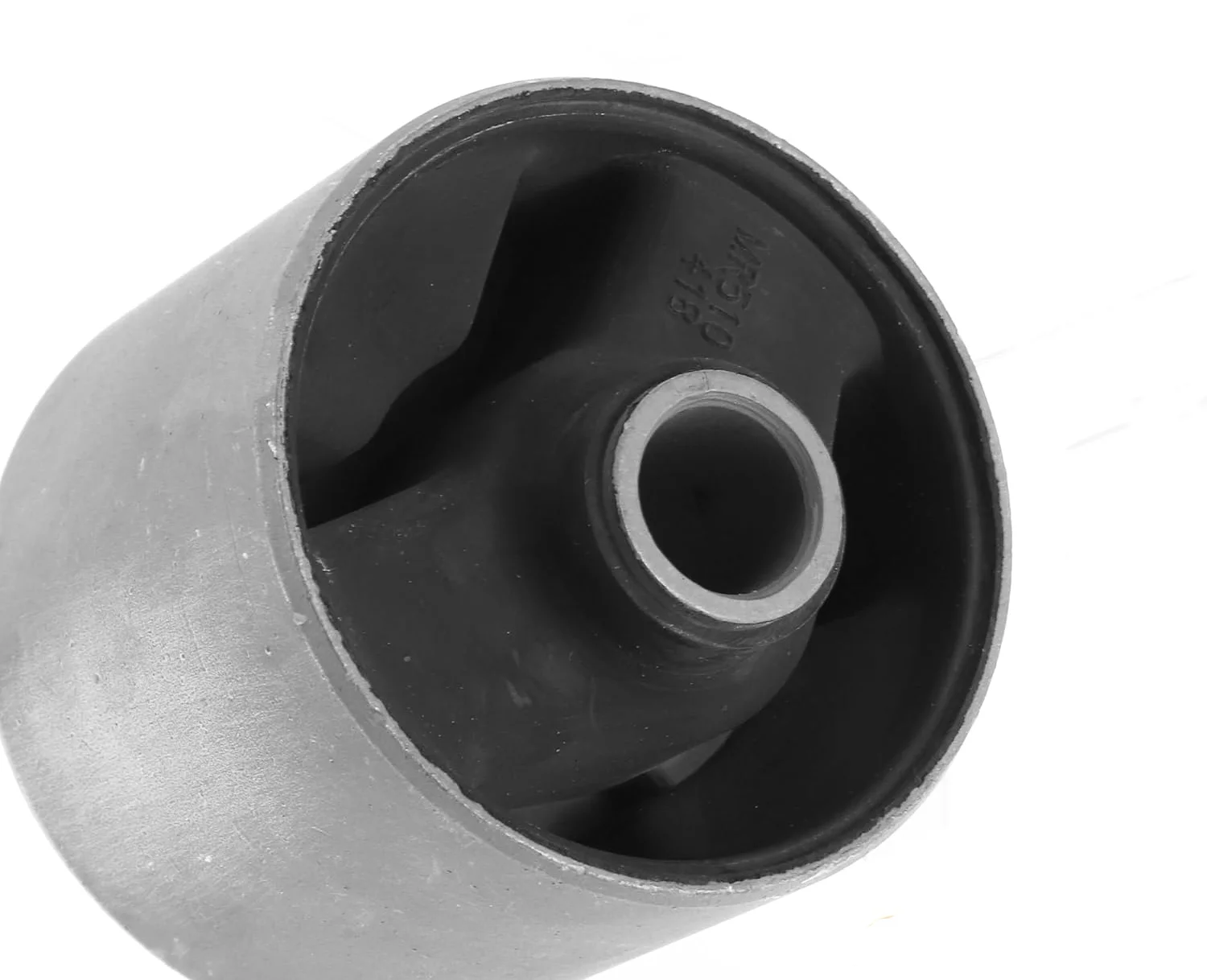 Independent Rear Suspension Arm Bushing For Pajero Montero 3 4 Mk3 Mk4 V60 V70 V80 V90 2000-2020 Mr510418 4125a006