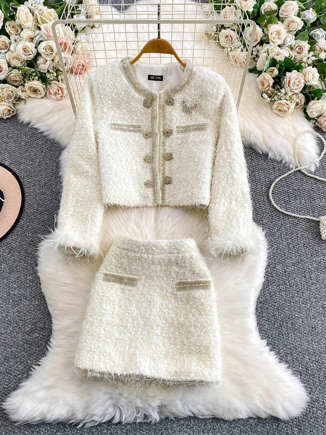  Embroidered Bead Diamond Patchwork Fringe Sve Outerwear ort Skirt Two-Piece Set Winter Faion Youthful Sle