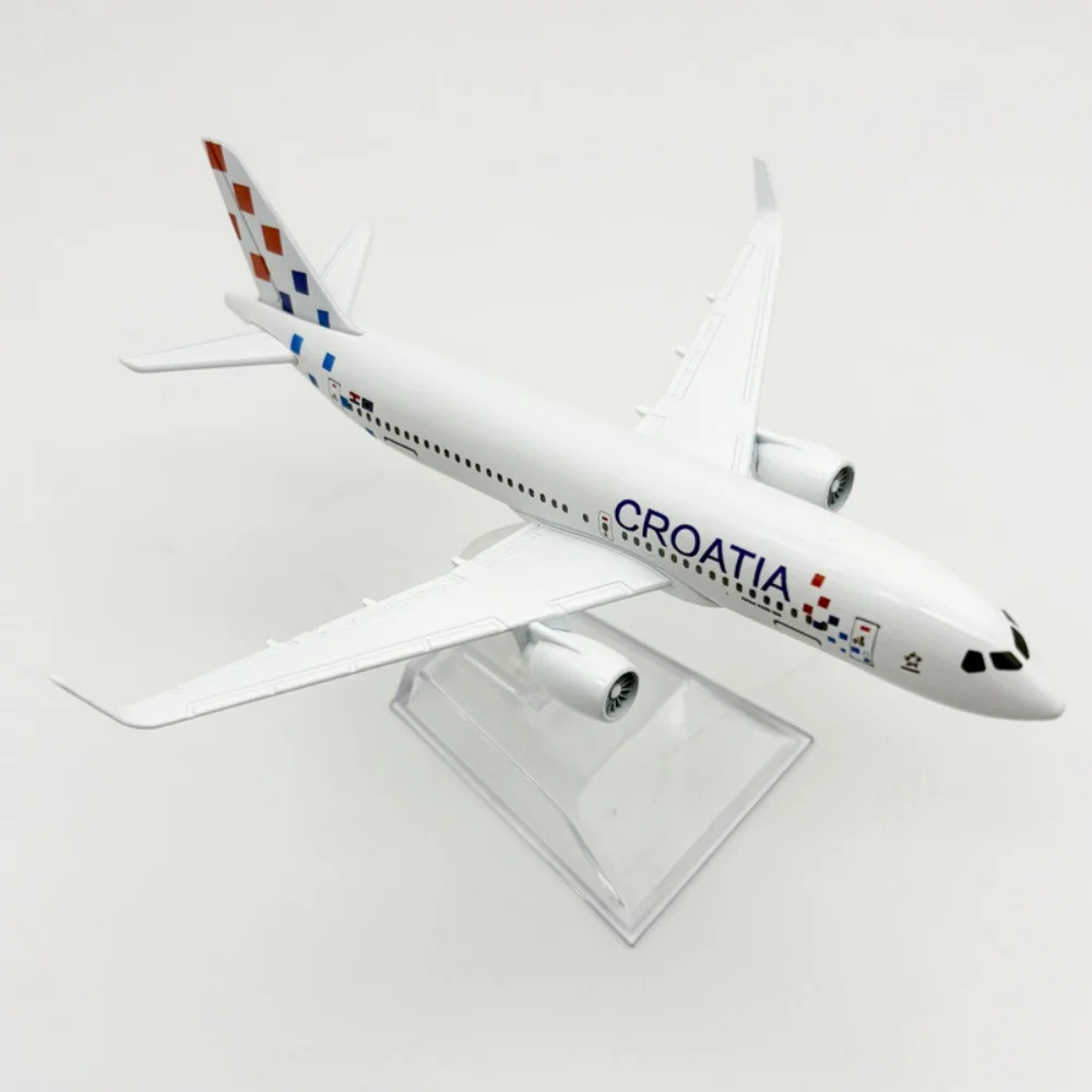 เครื่องบินจำลองโลหะขนาด 16 ซม. รุ่น A220 สายการบินโครเอเชีย ของเล่นเครื่องบินแบบหล่อขึ้นรูปพร้อมฐานตั้งโชว์ ของที่ระลึกสำหรับเด็ก