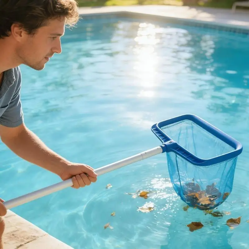 

Aluminum Alloy Swimming Pool Cleaning Leaves Poles With Meshes and Triple Section Design For Outdoor Water Maintenance