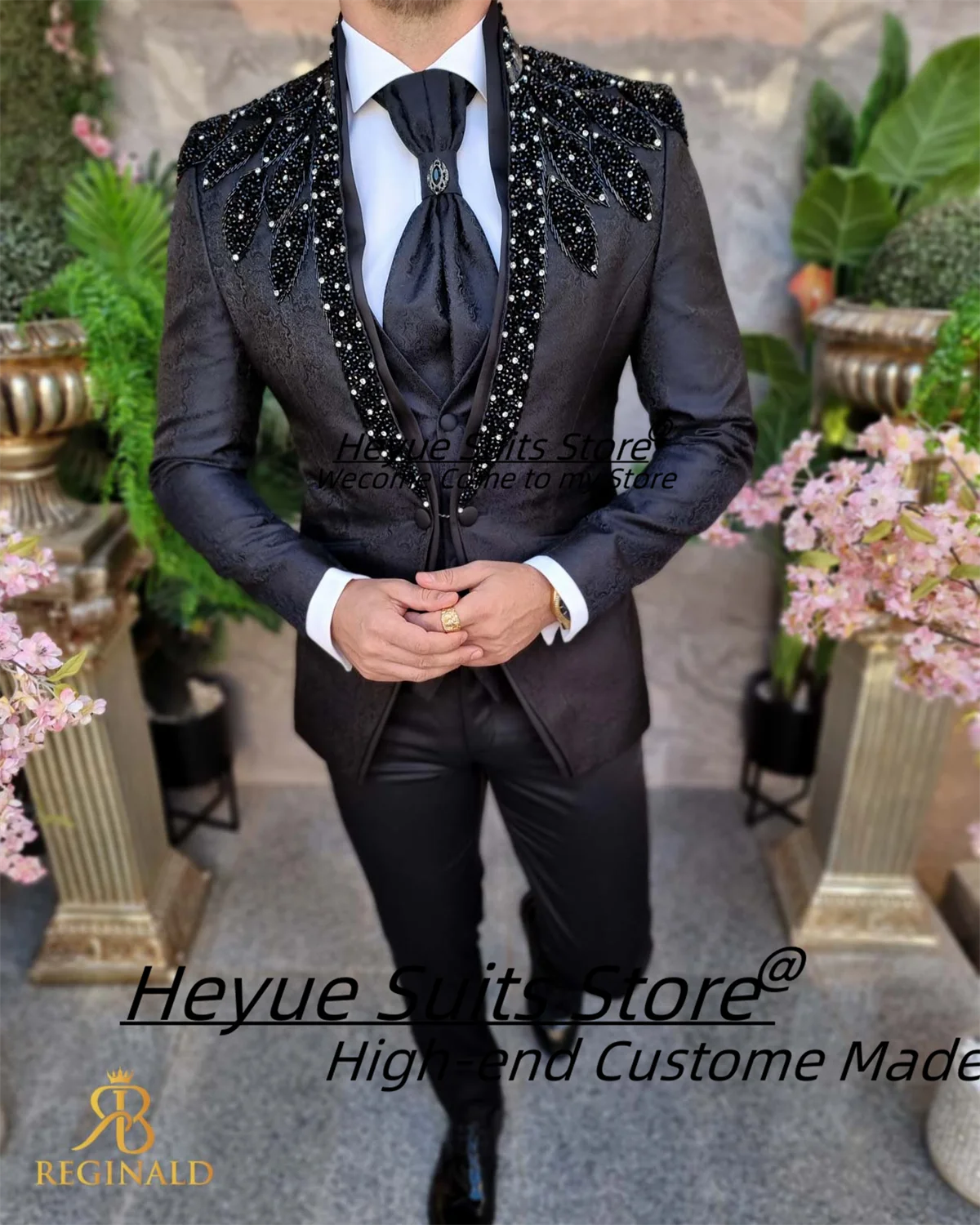 Luxuly Black Crystals Beading Men Suits High-end Groom Wedding Tuxedos 3 PCS Sets Male Prom Blazers Handsome trajes para hombre