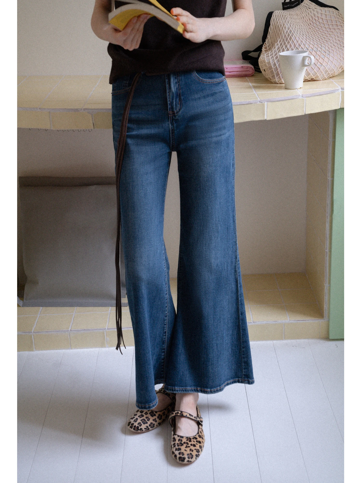 

Винтажные широкие джинсы Eggka с высокой талией, простые, для повседневной носки, стройнящие, длинные брюки женские, осенние, на молнии, в европейском стиле