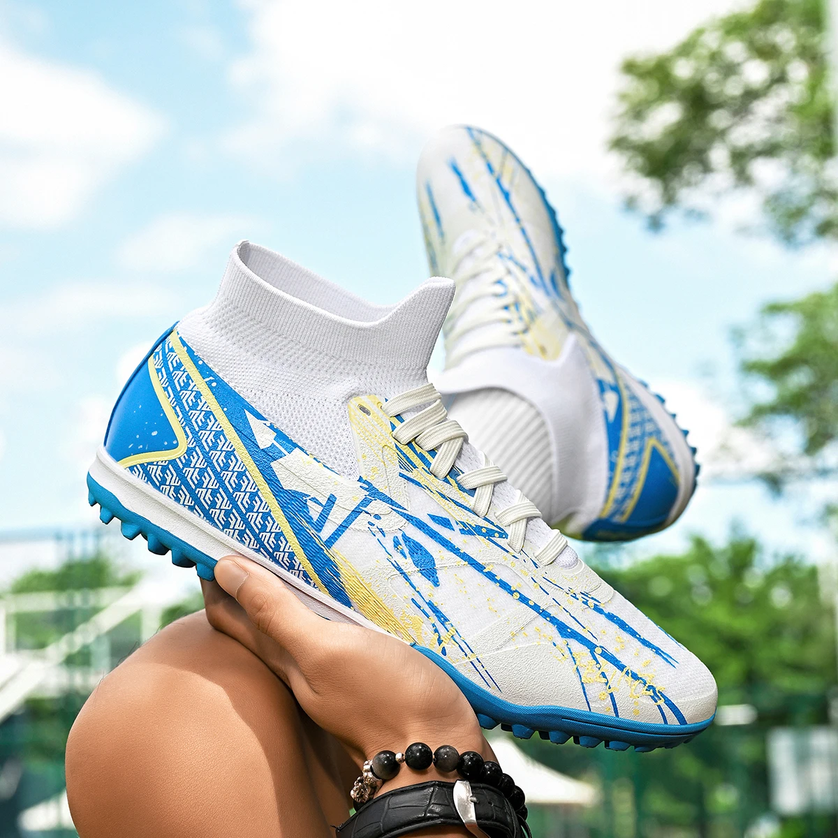 รองเท้าฟุตบอลแฟชั่นสำหรับผู้ชา - Men Shoes Must Have บทวิจารณ์และราคา