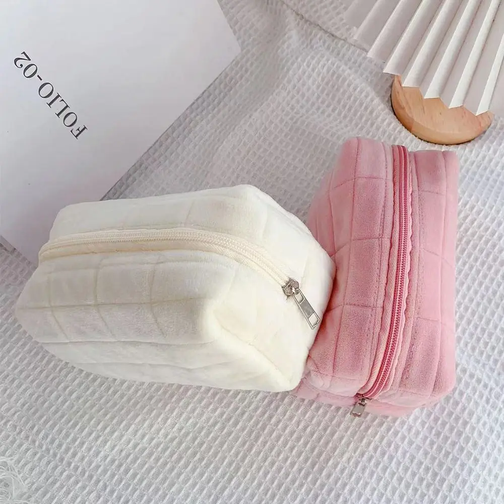 Borsa per cosmetici in peluche di alta qualità borsa da toilette portatile di grande capacità borsa per il trucco dell\'organizzatore di viaggio