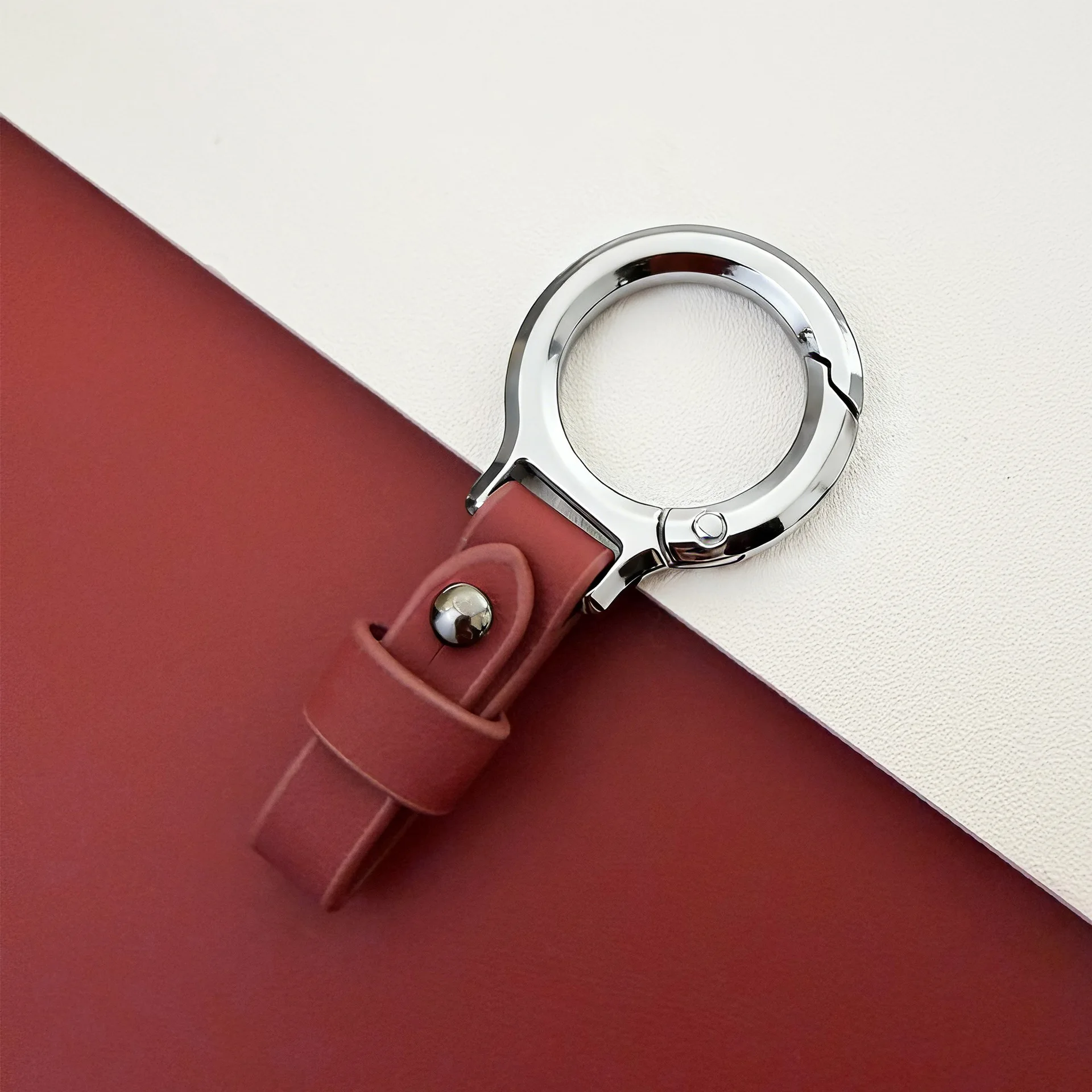 Herren-Schlüsselanhänger aus Zinklegierung und Leder, Anti-Verlust-Karabiner, langlebiger Schlüsselhalter, Organizer für den Gürtel, Geschenk – Detail 12