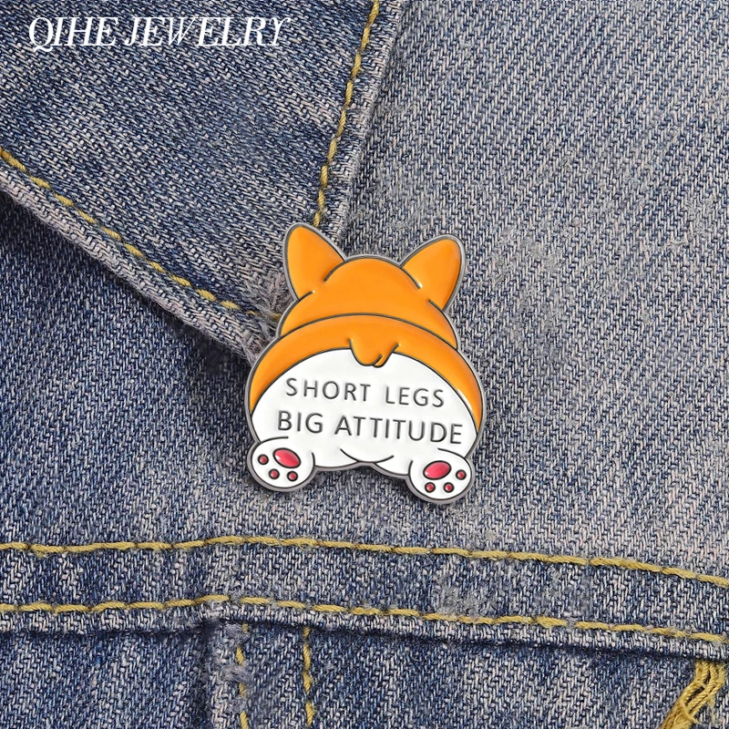 Lindo Corgi mascota perro trasero patas cortas gran actitud broche esmalte Pins dibujos animados perro Animal broches ropa solapa insignia joyería regalos