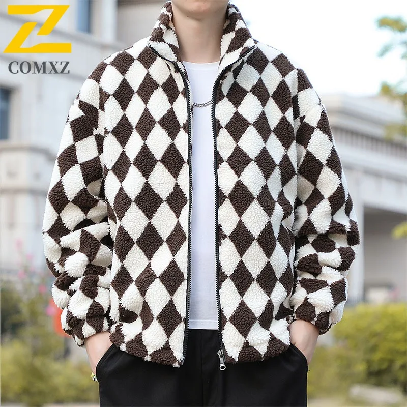 سترة COMXZ Urban للرجال مريحة للمشي لمسافات طويلة والسفر سترة مقاومة للبرد كلاسيكية بياقة واقفة بلون سادة ملابس شتوية مقاومة للرياح